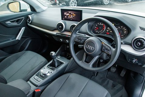 Audi Q2 TFSI TECHNIK 4