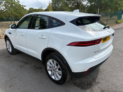 Jaguar E-Pace S 12