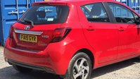 Toyota Yaris 1.5 VVT-h Icon Hatchback 5dr Petrol Hybrid E-CVT Euro 6 (101 ps) 12