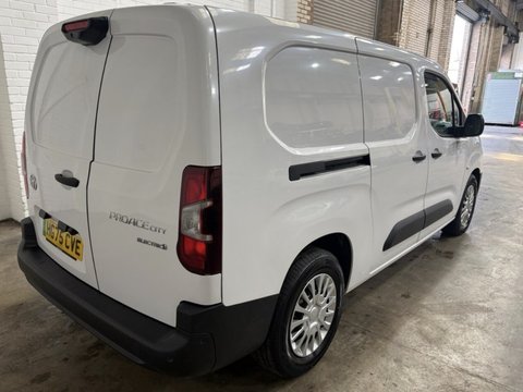 Toyota Proace City L2 ICON 5