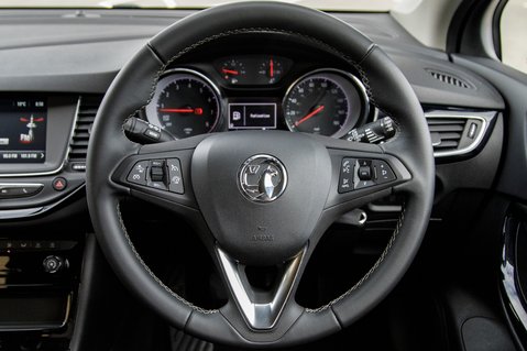 Vauxhall Astra SRI NAV S/S 21