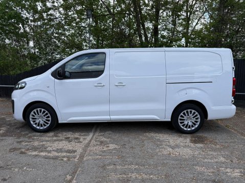 Vauxhall Vivaro L2H1 F2900 PRO S/S 5