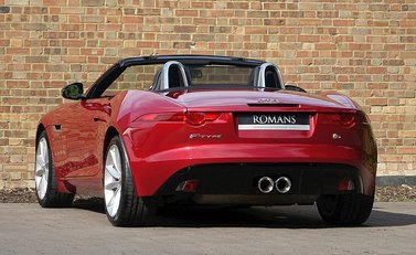 Jaguar F-Type V6 S Convertible 18