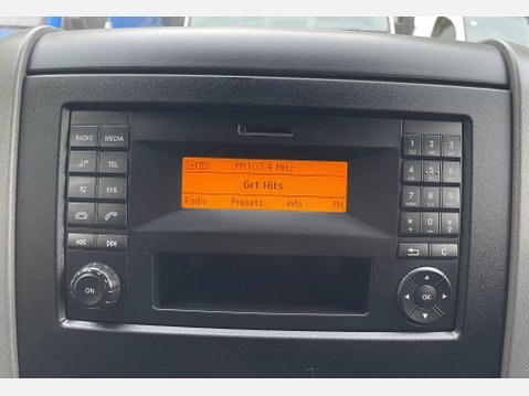 Mercedes-Benz Sprinter 2.1 314 CDi Panel Van 5dr Diesel Manual RWD L3 H3 (218 g/km, 140 bhp) 28