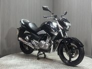 Suzuki Inazuma GW 2013 ONLY 12K NEW MOT WARRANTY 250CC COMMUTER BIKE 2