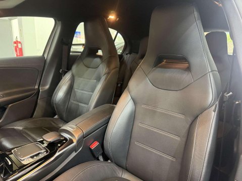 Mercedes-Benz A Class 2.0 A35 AMG (Premium) Hatchback 5dr Petrol SpdS DCT 4MATIC Euro 6 (s/s) (30 6