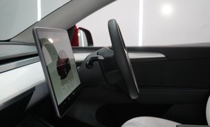 Tesla Model Y RWD Comfort Suspension White Interior Multi Coat Red One Owner Pristine 21