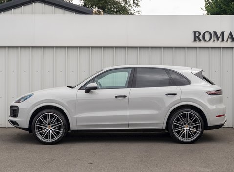 Porsche Cayenne V6 2