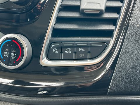 Ford Transit Custom 320 LIMITED P/V ECOBLUE 28