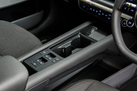 Hyundai IONIQ 6 PREMIUM 34