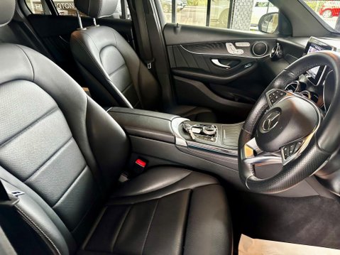 Mercedes-Benz GLC 2.1 GLC220d AMG Line (Premium) G-Tronic+ 4MATIC Euro 6 (s/s) 5dr 39