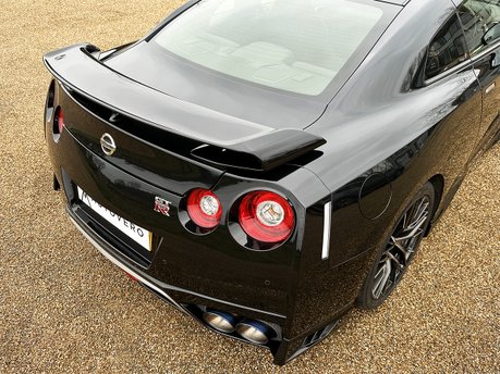 Nissan GT-R RECARO 29