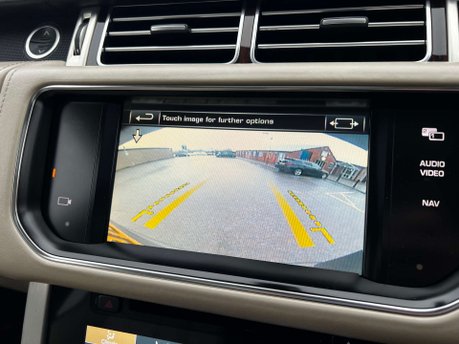 Land Rover Range Rover 3.0 Range Rover Vogue TDV6 Auto 4WD 5dr 25