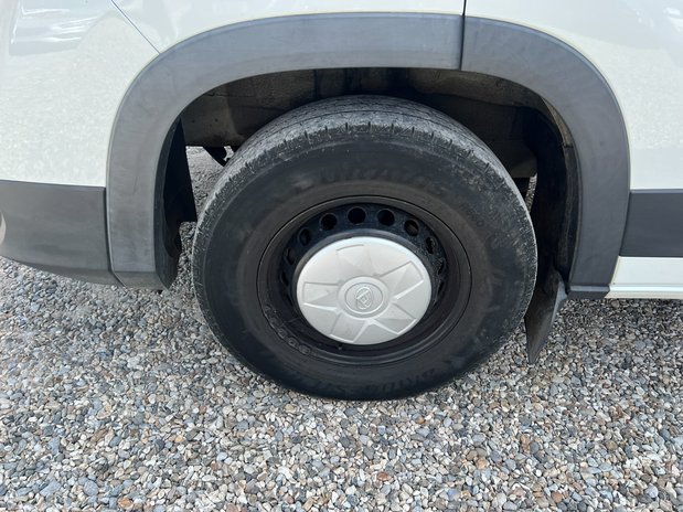 Maxus Deliver 9 MWB L2H3 High Roof Air Con Sensors EURO 6 NO VAT 13