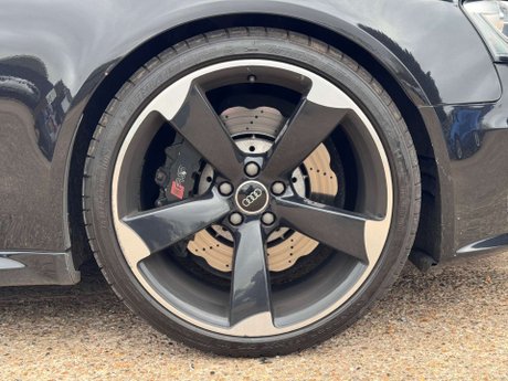 Audi RS4 4.2 RS 4 FSI Quattro Auto 4WD 5dr 64