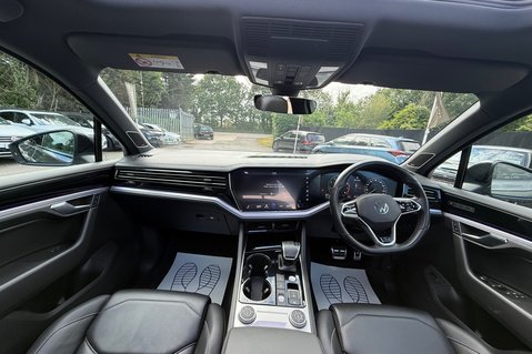 Volkswagen Touareg V6 BLACK EDITION TSI - DEMO +1 OWNER - FULL VW SERVICE HISTORY 76