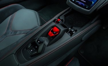 Lamborghini Revuelto 28