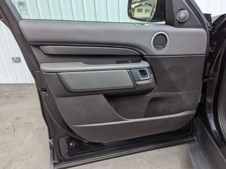 Land Rover Discovery 3.0 Discovery HSE TD6 Auto 4WD 5dr 58