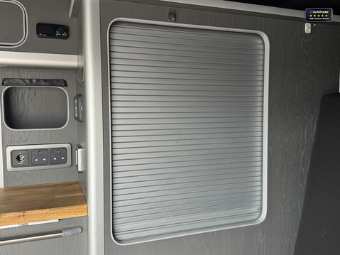 Volkswagen Transporter Highline|Camper|4 Berth|4 Belt|Pop Top|Kitchen|Euro 6 16