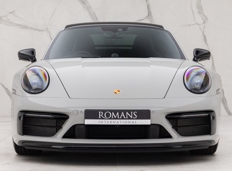 Porsche 911 CARRERA GTS (992) 4