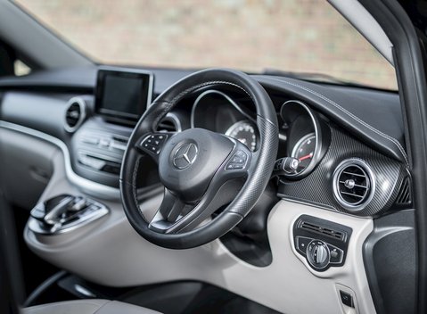 Mercedes-Benz V Class D AMG Line (Extra Long) 18