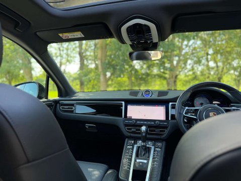 Porsche Macan 3.0 Macan S Semi-Auto 4WD 5dr 40