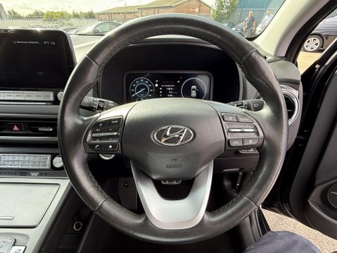 Hyundai KONA 39kWh Premium SUV 5dr Electric Auto (10.5kW Charger) (136 ps) 25