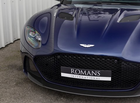 Aston Martin DBS Superleggera 23