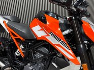 KTM Duke 2017 17K NEW MOT 125CC 15BHP NAKED BIKE 12