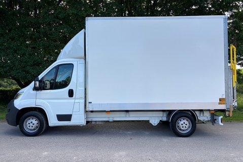 Citroen Relay 35 L3 130ps Luton with Tail Lift - Air Con 7