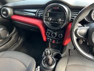 Mini Hatch COOPER D 9