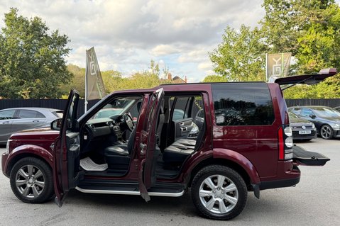 Land Rover Discovery SDV6 SE TECH - 11 SERVICES RECORDED INC CAMBELT CHANGE 15