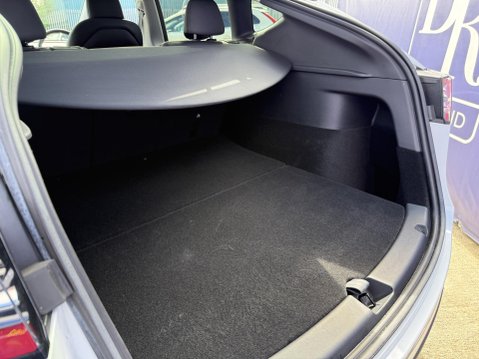 Tesla Model Y SUV 5dr Electric Auto RWD (346 ps) 21