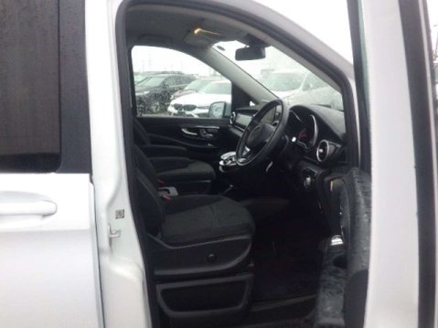 Mercedes-Benz V Class 2.2 V220d BlueTEC SE MPV 5dr Diesel G-Tronic+ Euro 6 (s/s) 7 Seat (163 ps) 8