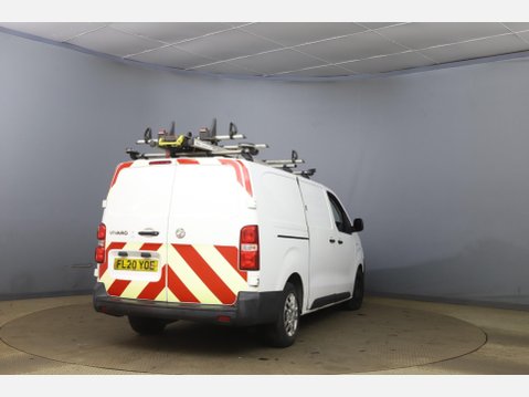 Vauxhall Vivaro 2.0 Turbo D 3100 Dynamic L2 H1 Euro 6 (s/s) 6dr 8