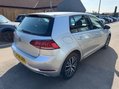 Volkswagen Golf SE TSI 2