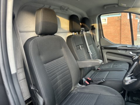 Ford Transit Custom 280 LIMITED P/V ECOBLUE 16