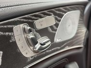Mercedes-Benz CLS 2.0 CLS300d AMG Line (Premium Plus) Coupe 4dr Diesel G-Tronic Euro 6 (s/s) 38
