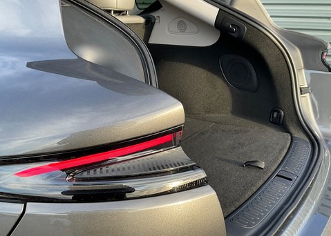 MG IM6 100kWh LAUNCH EDITION AWD 17