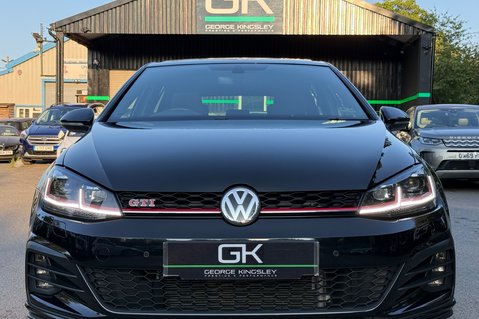Volkswagen Golf GTI PERFORMANCE TSI DSG - PANORAMIC SUNROOF  12