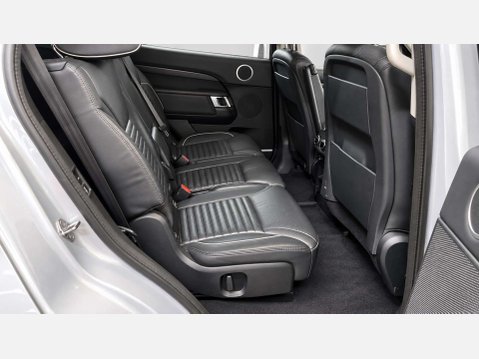 Land Rover Discovery HSE LUXURY 8