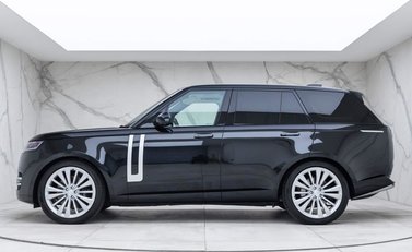 Land Rover Range Rover P530 First Edition 3