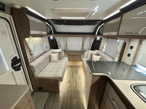 Coachman Laser Xcel 875 Kingsham 30th Special Edition 27