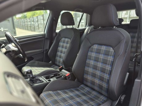Volkswagen Golf 1.4 TSI 8.7kWh GTE Hatchback 5dr Petrol Plug-in Hybrid DSG Euro 6 (s/s) (20 35