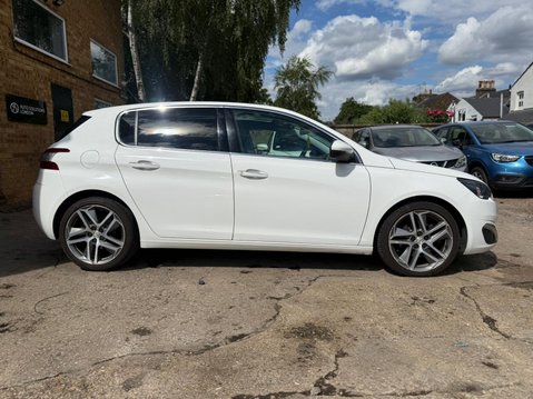 Peugeot 308 1.6 THP Feline Hatchback 5dr Petrol Manual 9