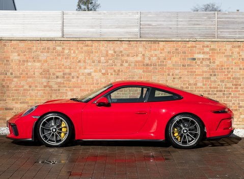 Porsche 911 GT3 Touring 2