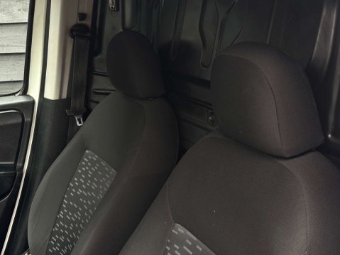 Vauxhall Combo 1.2 Combo 2000 CDTi 30