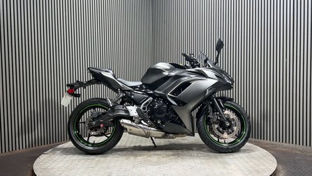 Kawasaki Ninja 650 Z650 2023 1 OWNER ONLY 10K SPORTS BIKE 650 LONG MOT WARRANTY A2
