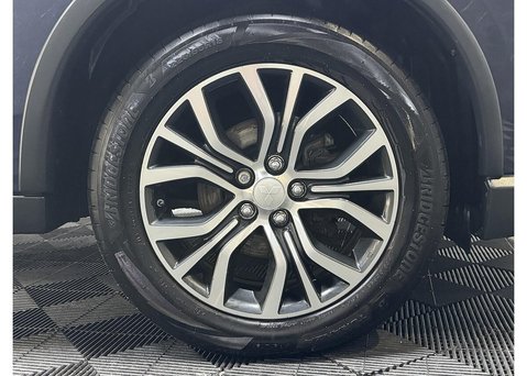 Mitsubishi Outlander 2.2 DI-D 4 SUV 5dr Diesel Manual 4WD Euro 6 (s/s) (147 ps) 22