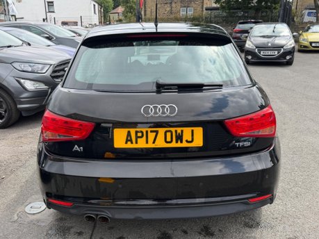 Audi A1 SPORTBACK TFSI SPORT 7